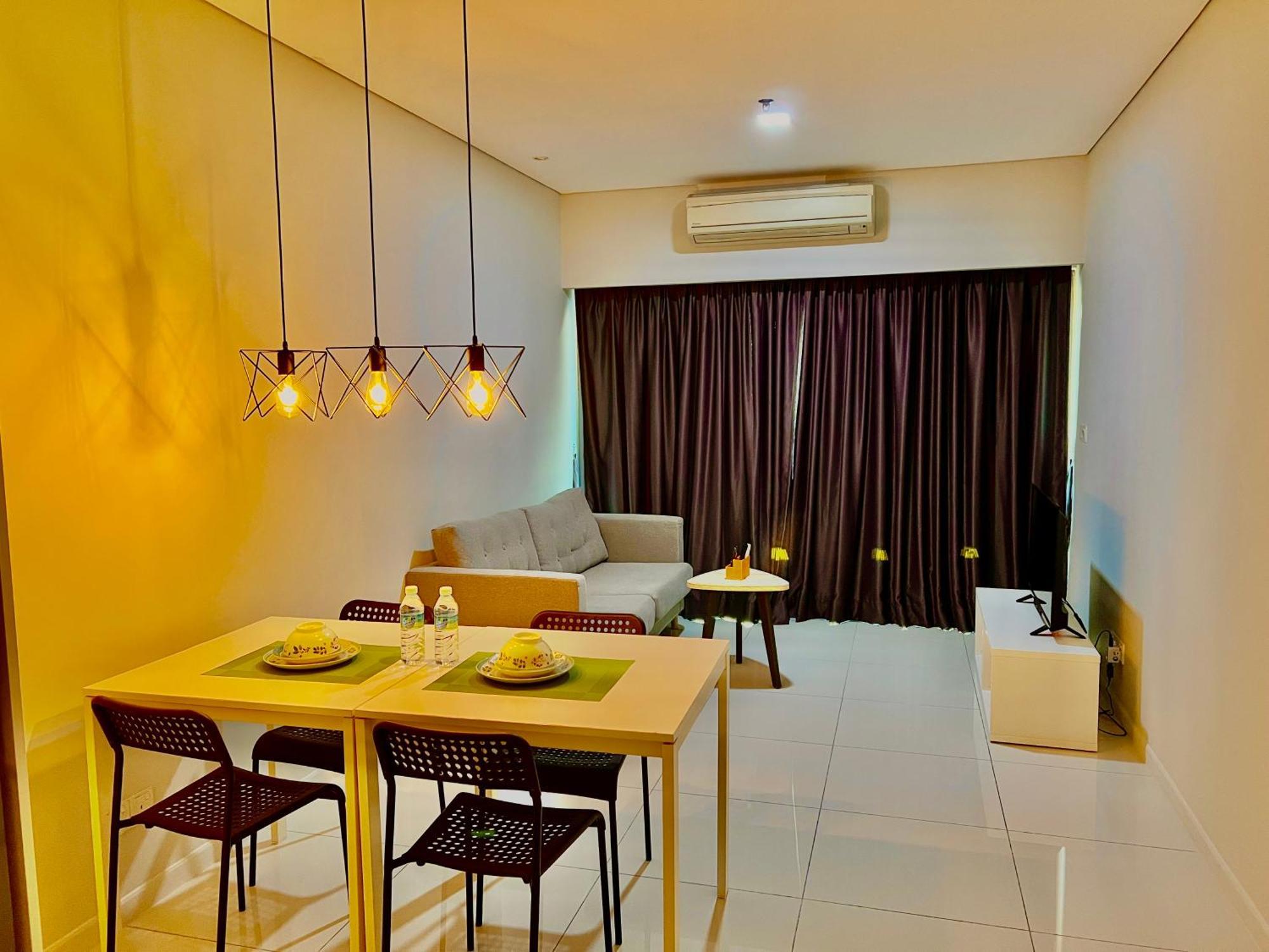 Summer Suites Klcc By Whollmark Kuala Lumpur Exterior photo